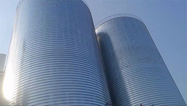 清河门2座混凝土高架卷板仓